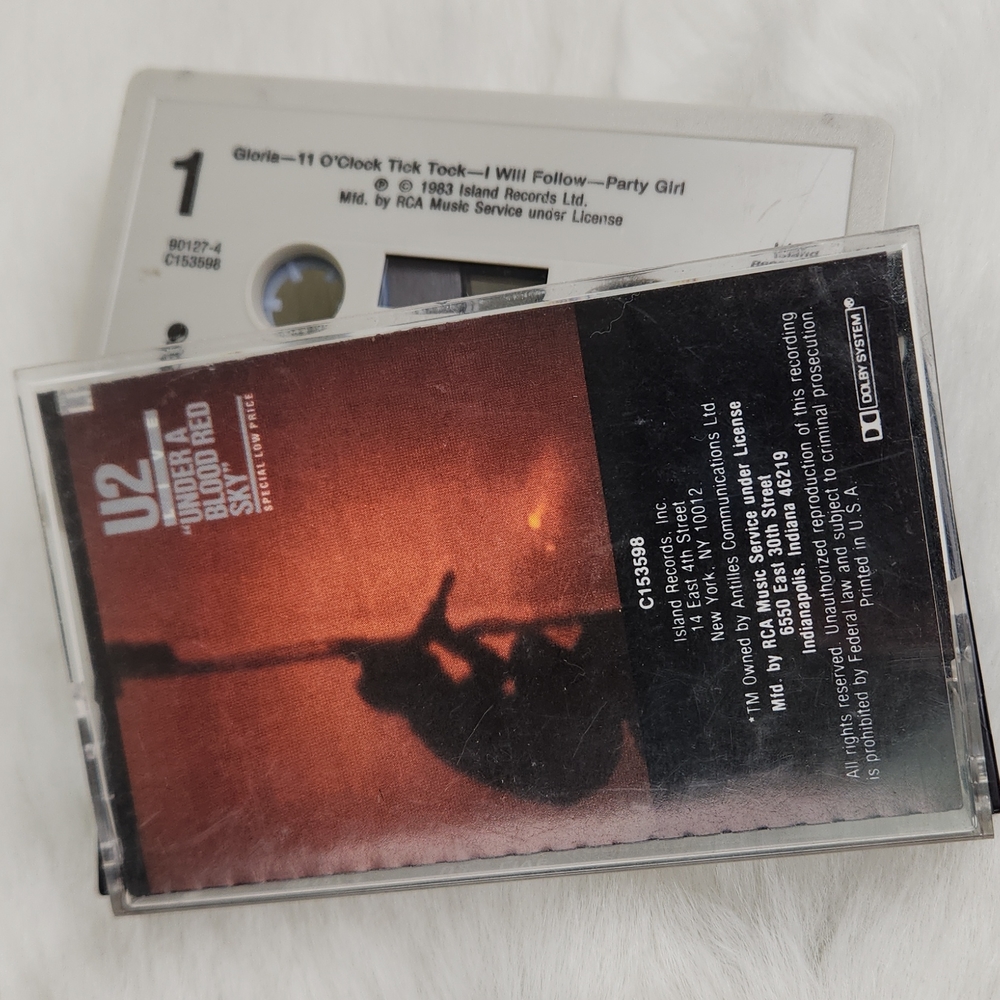 U2 live Under A Blood Red Sky Cassette, Island Records, 1983